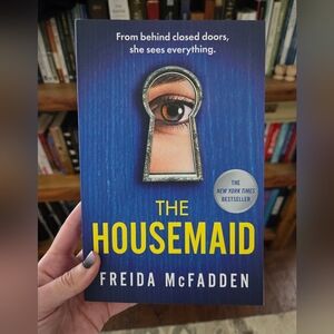 The Housmaid (Book 1) by Freida McFadden